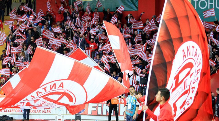Antalyaspor'da iki transfer