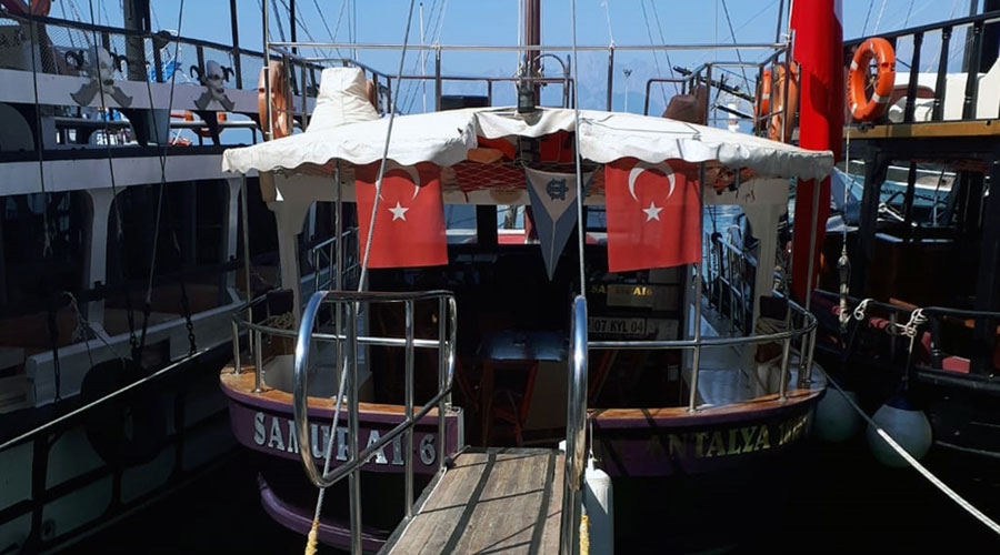 Antalya'da 2 deniz aracı için 36 bin liralık ceza