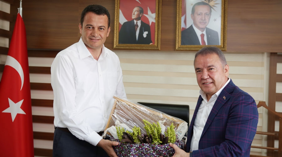 Başkan Böcek Kaş'ta