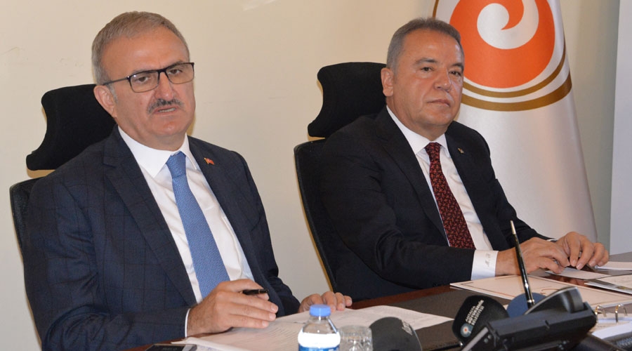 'Kaleiçi'nde hiç kimse kafasının estiği gibi davranamaz'