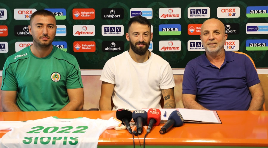 Alanyaspor'a komşudan takviye