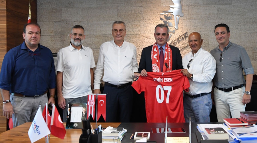 Başkan Esen'e Antalyaspor Dernek Yönetimi'nden ziyaret
