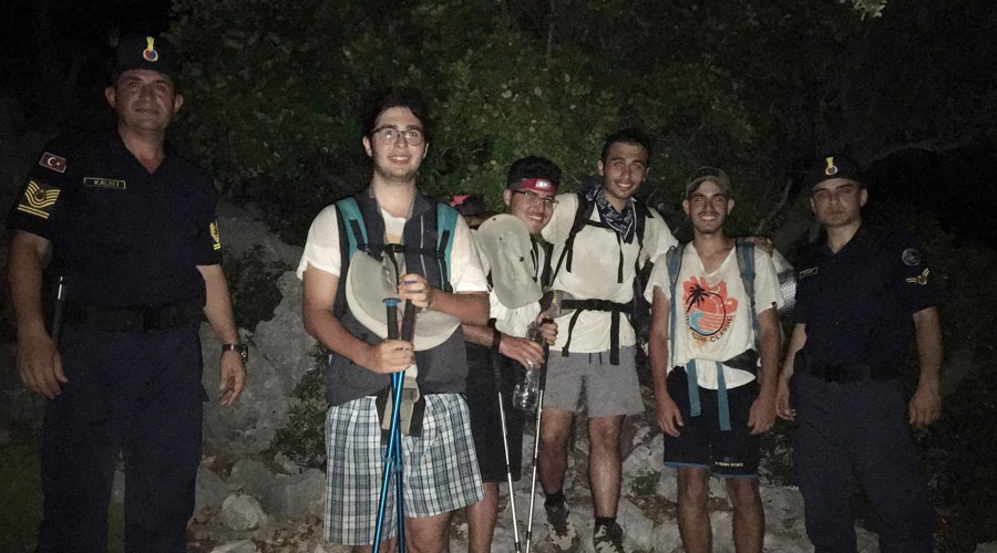 Tarihi Likya Yolu'nda kaybolan gençleri jandarma buldu
