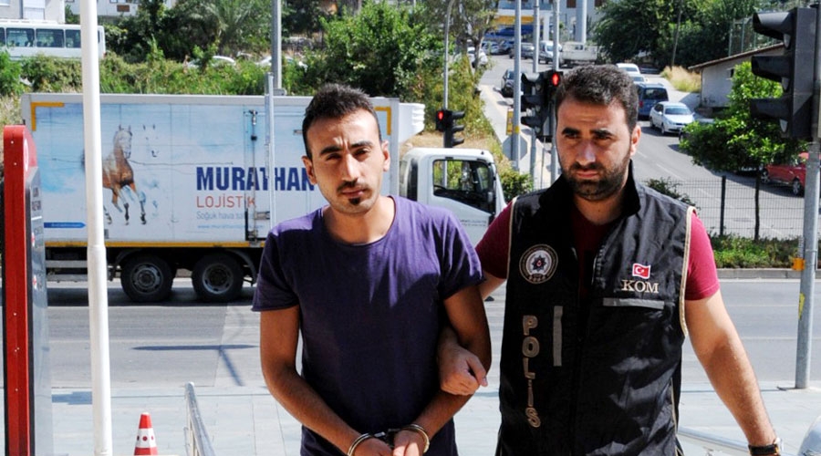 Evini içki imalathanesine çevirmiş