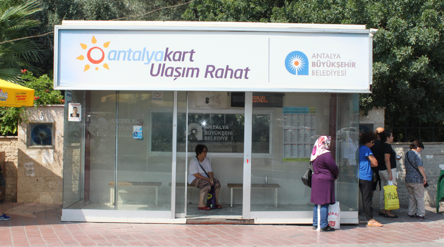 Kapalı durakların hali içler acısı