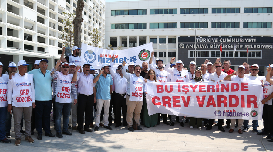 Hizmet-İş Sendikası, Büyükşehir'deki grevini sürdürüyor