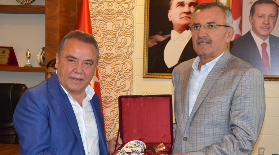 Başkan Böcek'ten Başkan Aputkan'a ziyaret