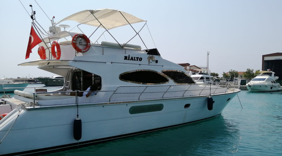 Denizi kirleten 2 deniz aracına 35 bin 176 lira ceza