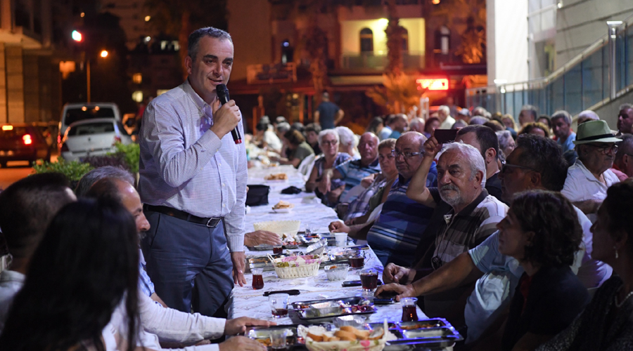 Başkan Esen, Cemevi'nde lokma ikram etti