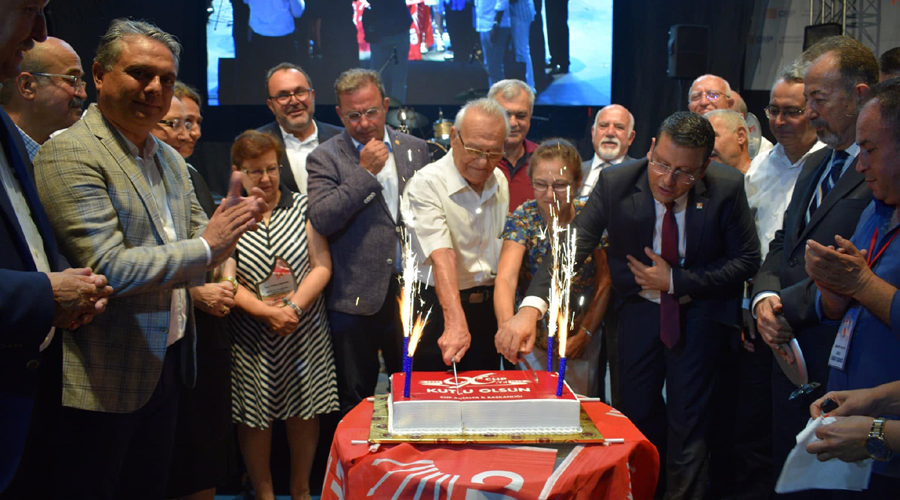 CHP'nin kuruluş yıldönümü kutlandı