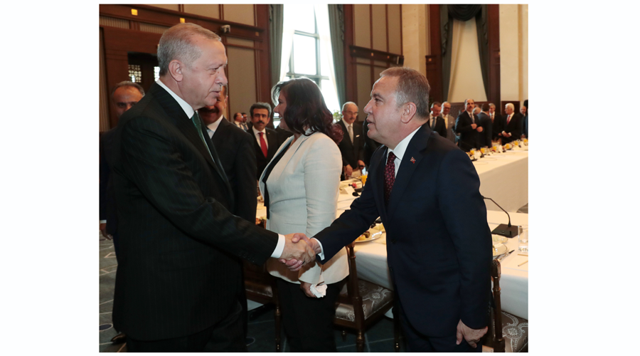 Böcek, başkanlar toplantısında