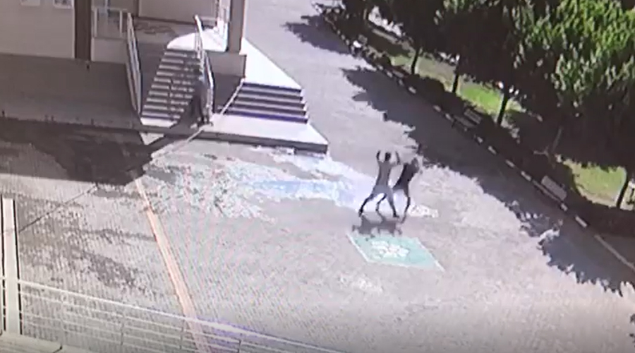  İşitme engelli ve otizmli genç okulda darp edildi iddiası