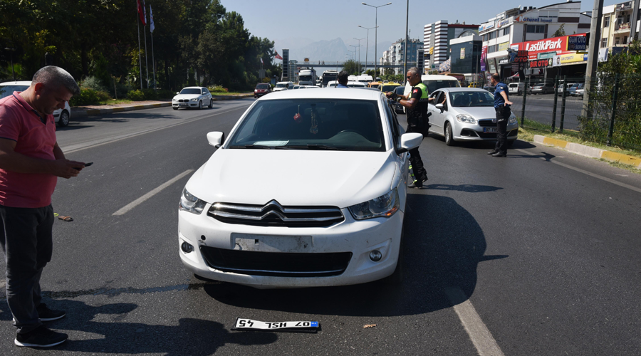 Yayaya kapalı yoldan geçmek isterken hastanelik oldu