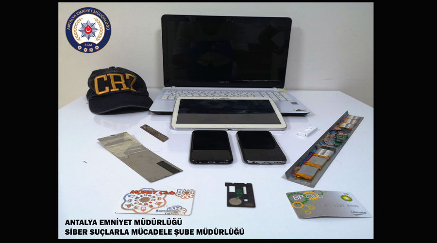 Kopya kart düzeneğiyle vurgun yapan 2 kişi tutuklandı