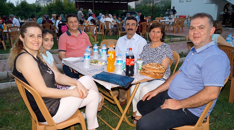Finike Ziraat Odası iftar yemeği verdi