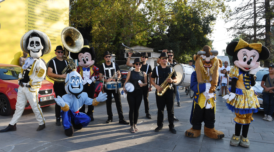 'Sokakta Şenlik Var'