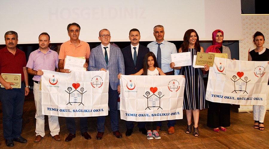 Okullarda 'Beyaz Bayrak' sevinci