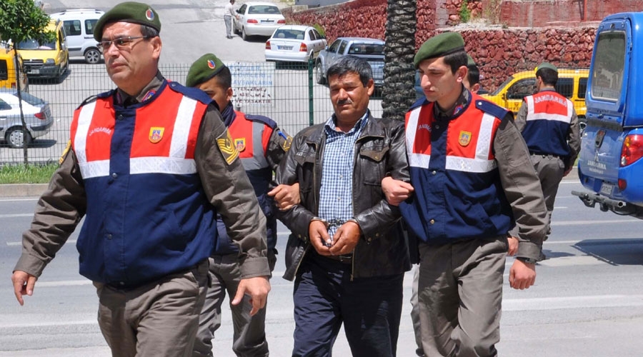  Alanya’da arazi cinayetinin zanlısı cezaevinde öldü     