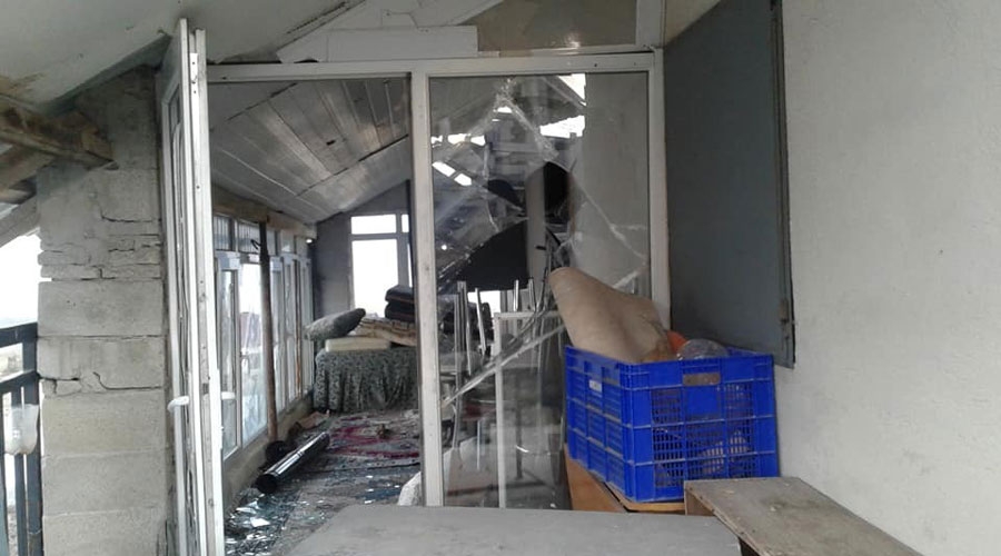 Yayla evlerinde kırılmadık cam pencere kalmadı