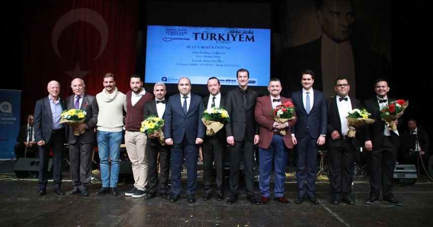 Türkü Türkü Türkiye’m konserinde müzik şöleni