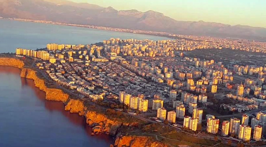 Antalya’da 227 kaçak yapıyı yıkan bakanlık 260 kaçağı daha yıkacak 