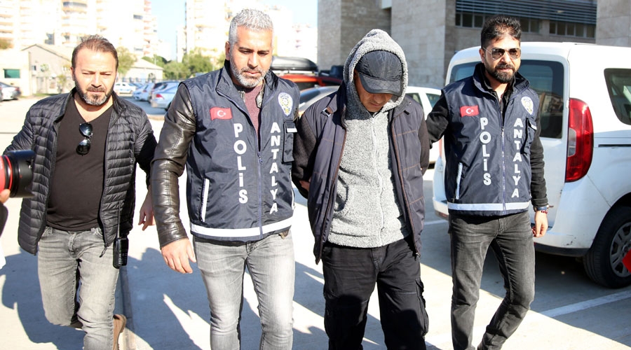 Özbekistanlı eylemci doktorun tek hayali iyi bir hayat kurmakmış 