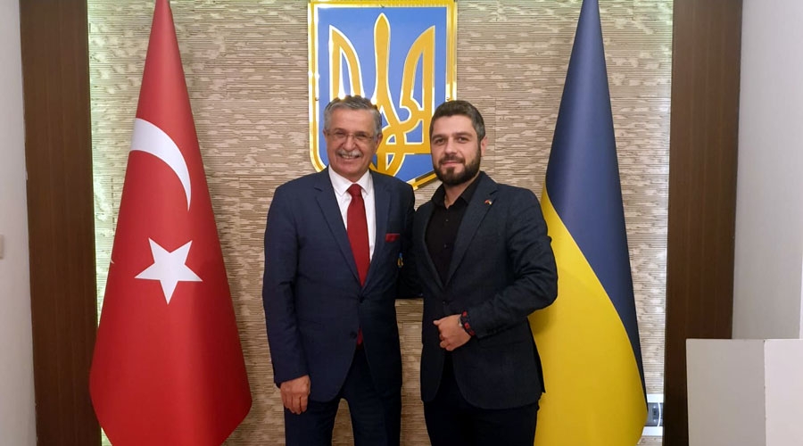  Başkan Topaloğlu Ukrayna Antalya Konsolosu Khomenko ile bir araya geldi