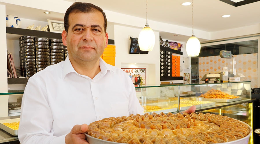 Tatlıcılardan markette, fırıda tatlı satılmasına tepki