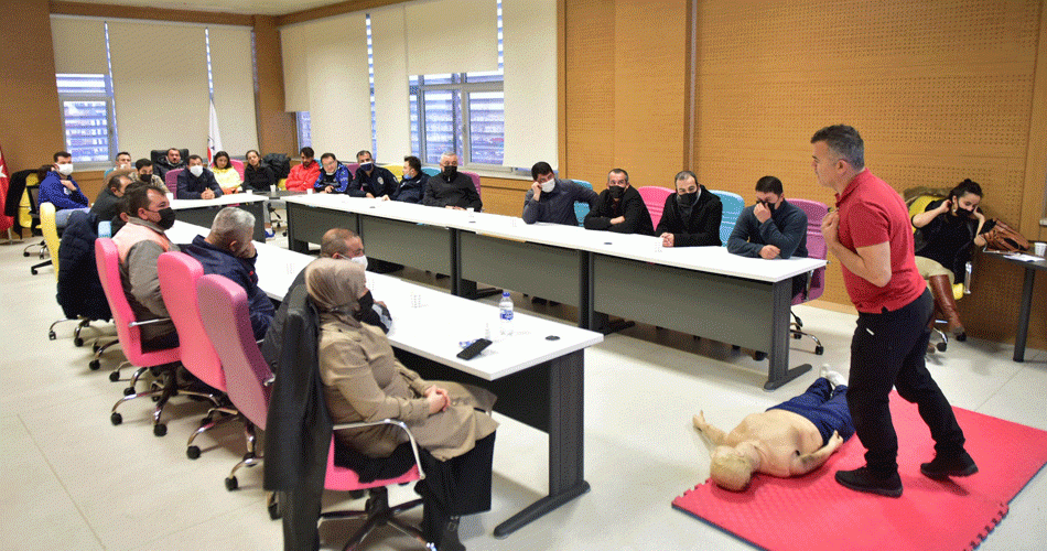Kepez Belediyesi personeline ilkyardım eğitimi