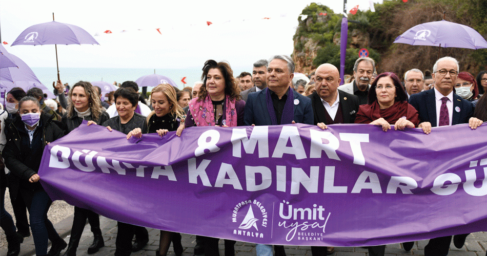 Konyaaltı Varyantı, 8 Mart’ta mora büründü