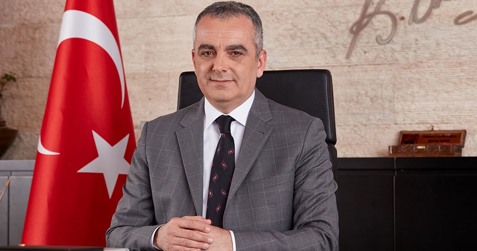 Konyaaltı Belediye Başkanı Semih Esen'den 23 Nisan mesajı