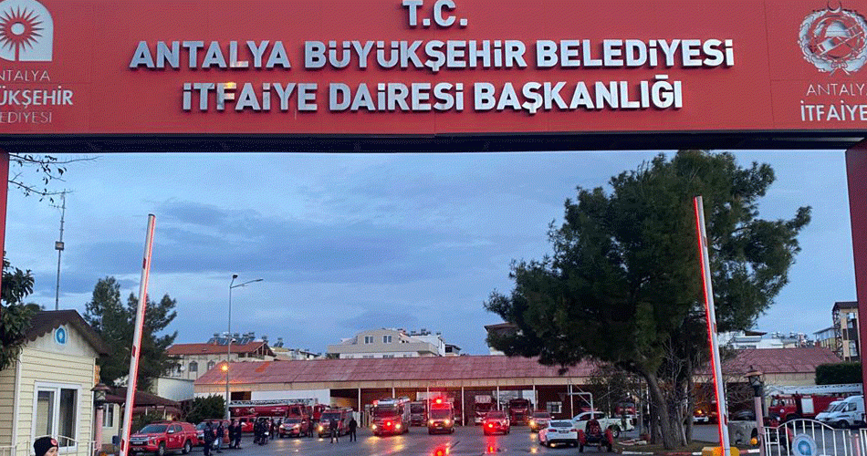 Antalya itfaiyesi deprem bölgesine gidiyor