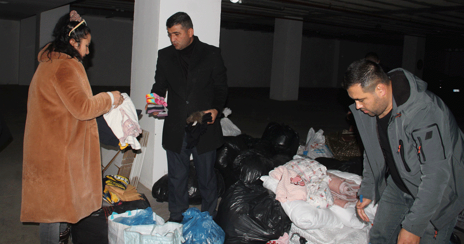 Yürekleri yakan depremde  Döşemealtı Tek yürek oldu